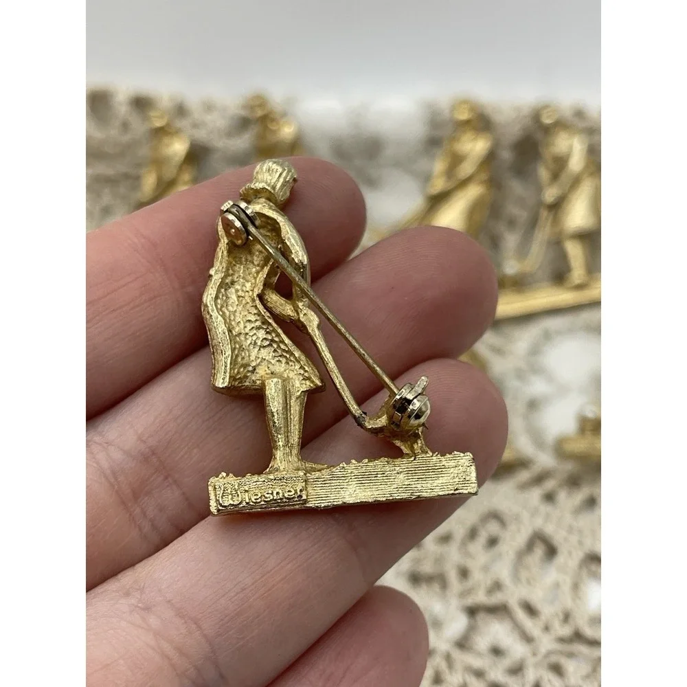 Vintage Retro Women's Golf Pin Vintage Gold Tone Wiesner Lot Of Pins Qty13‎